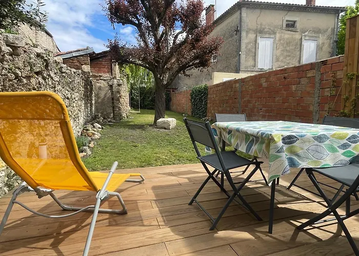 Le Jardin De L\'Ostal